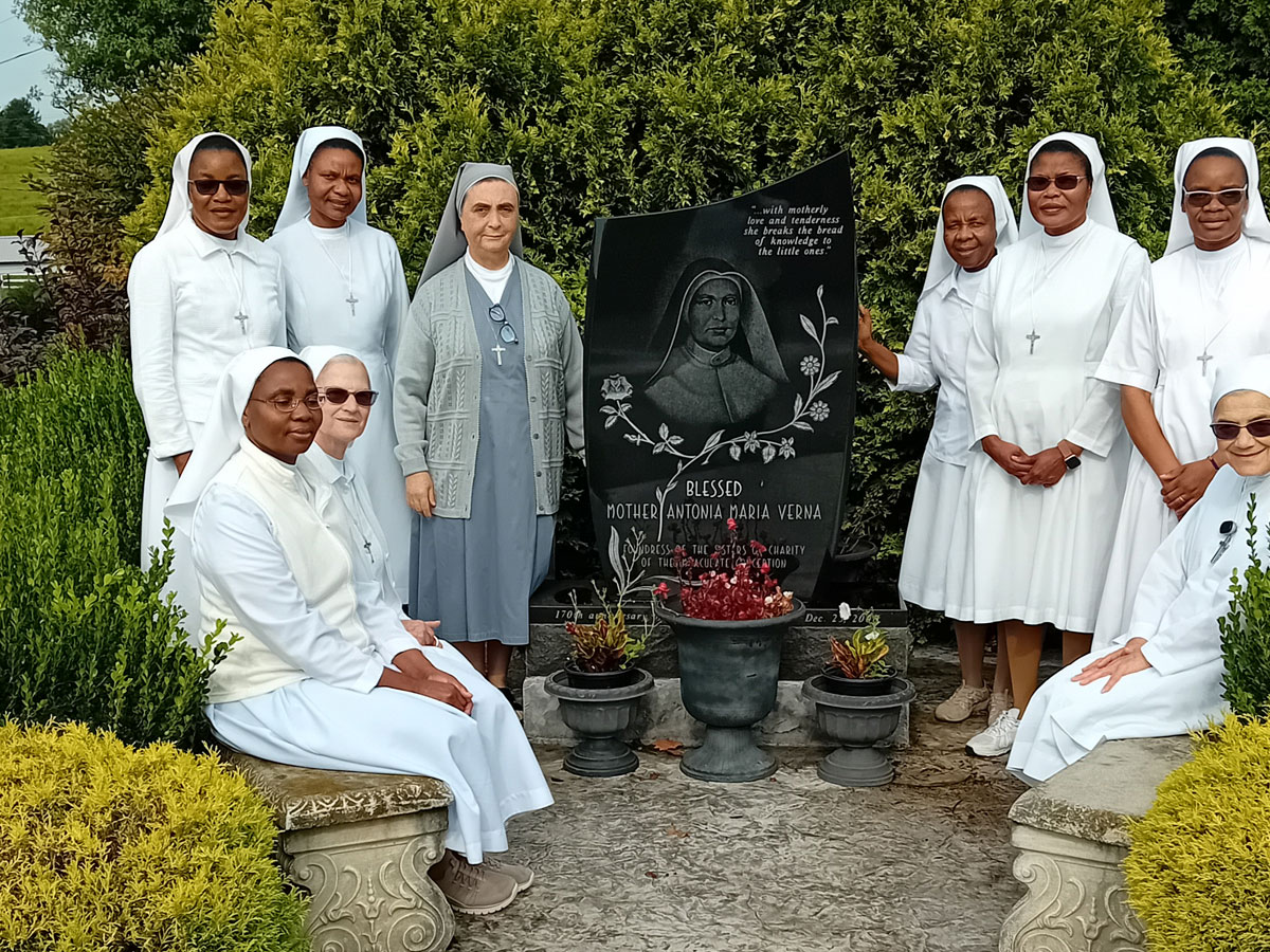 VISITA A MOUNT PLEASANT di Madre Elena